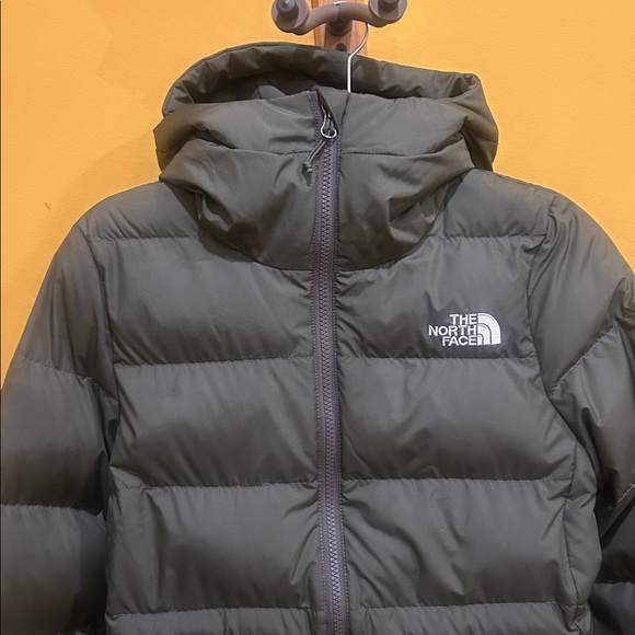 The North Face Women’s Gotham puffer Jacket - Small - Picture 2 of 9